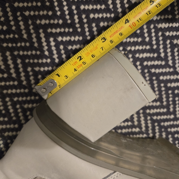 Free People Chunky Chelsea Ankle Boots in Light Beige and Taupe Trim - Picture 12 of 13